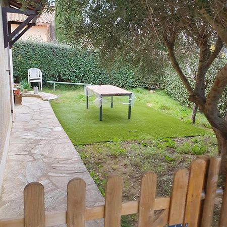 Appartement T2 Bas De Villa Avec Jardinet Au Calme Proche Mer La Seyne-sur-Mer Exterior photo